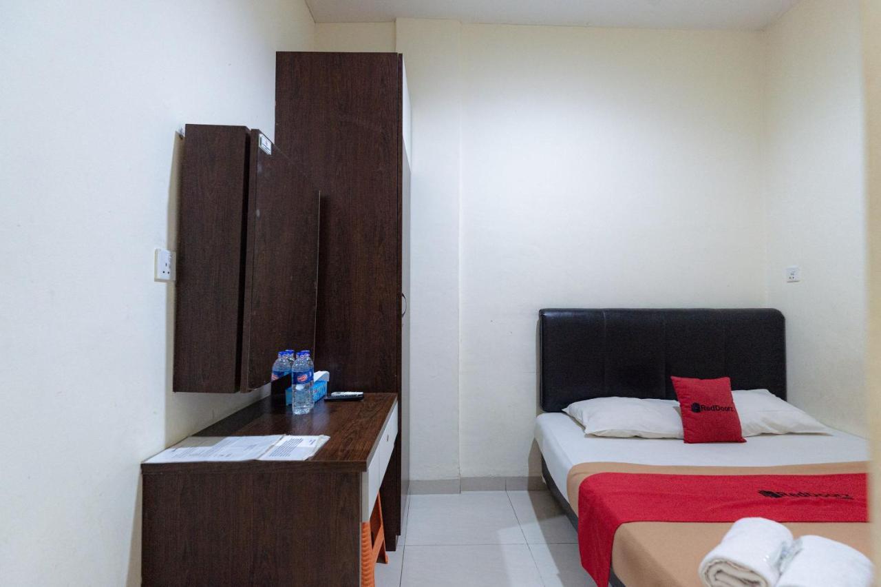 RedDoorz @ Nagoya Indah Hotell Batam Eksteriør bilde